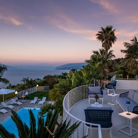 Azzurra Apartment